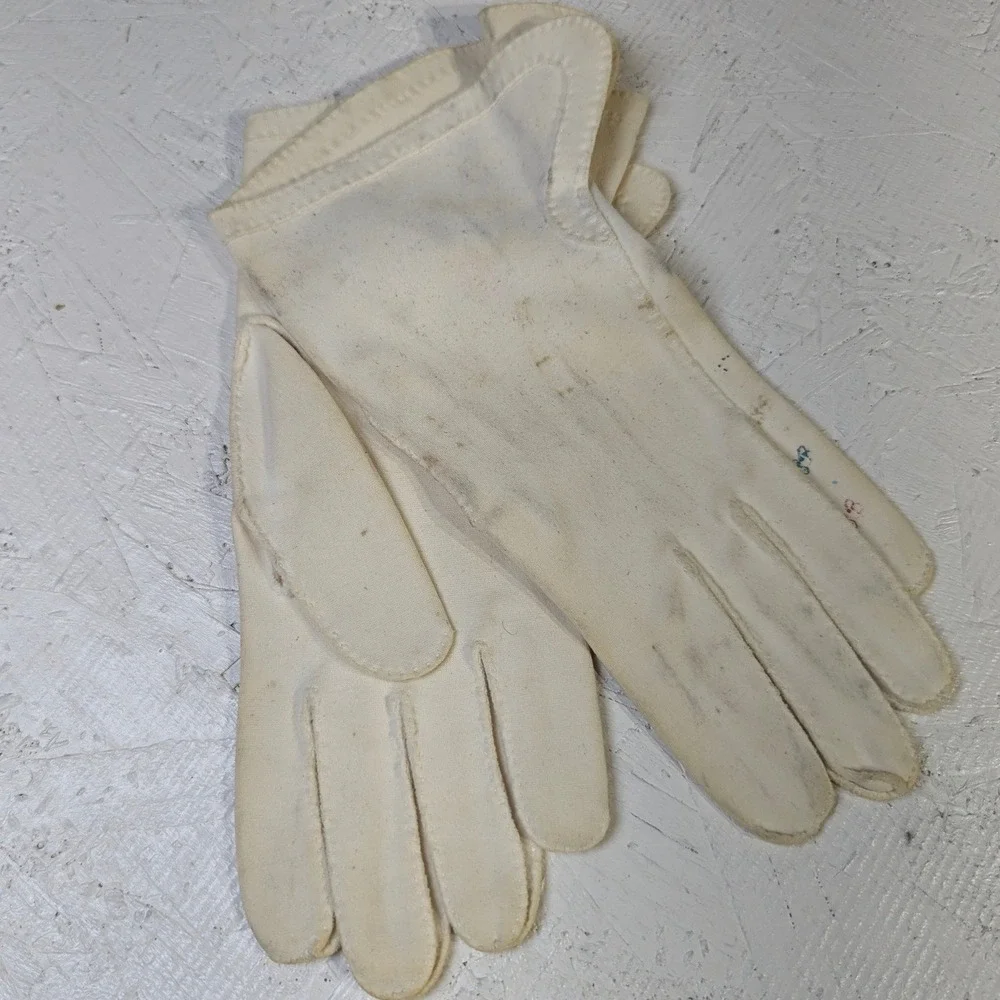 Vintage‎ Dress Gloves Small Cream Cotton Blend Scalloped Cuff READ